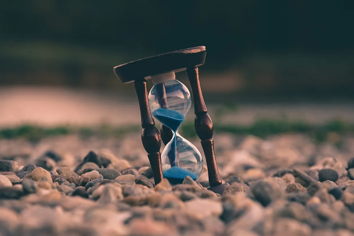 Hourglass timer for time tracking and client billing
